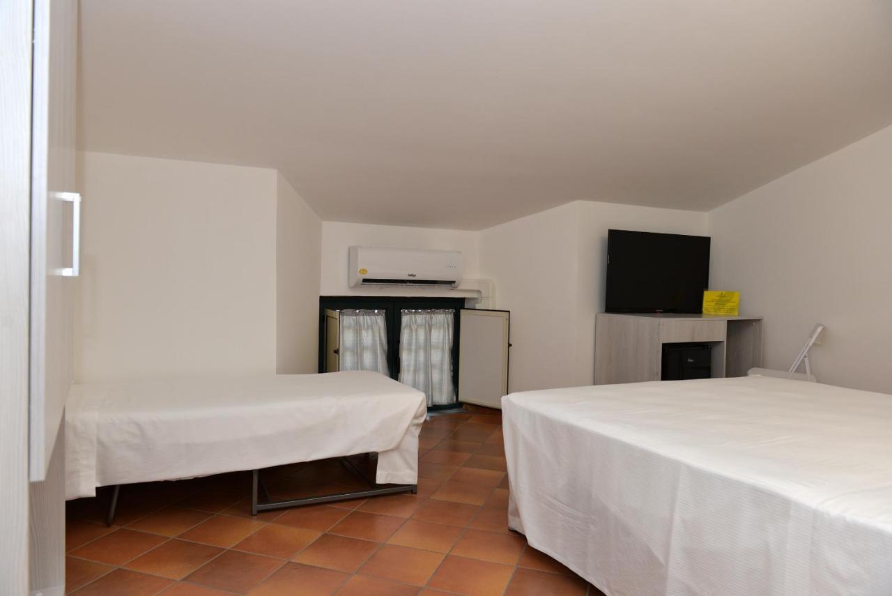 Hotel Posidonia 萨普里 外观 照片
