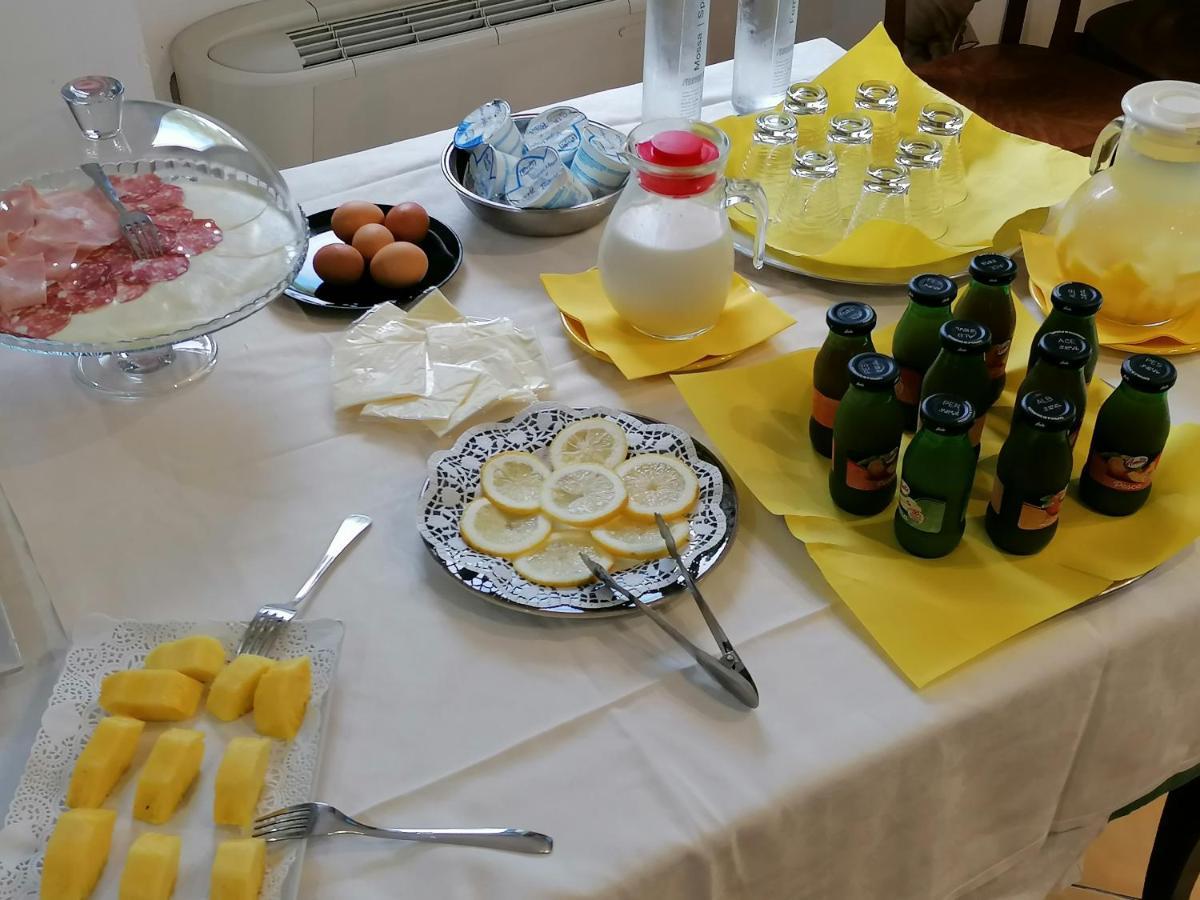 Hotel Posidonia 萨普里 外观 照片